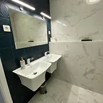 Casablanca Vendeghaz 호텔 5*