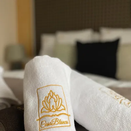 Casablanca Vendeghaz بيت ضيافة 5*