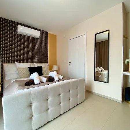 Casablanca Vendeghaz 5*