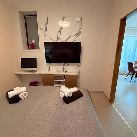 Casablanca Vendeghaz Pensjonat Abádszalók